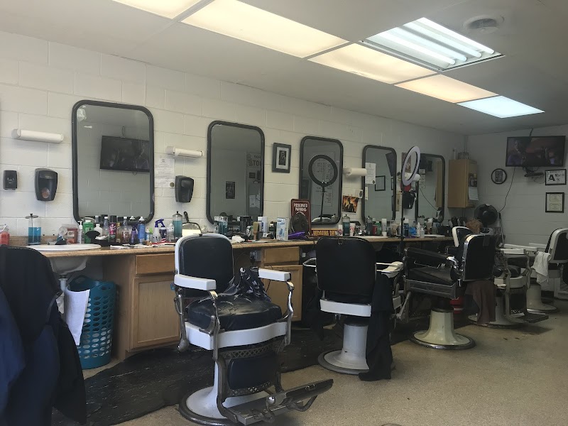 Monique’s Barber Shop