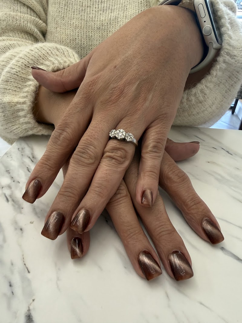 L & V Nail Spa