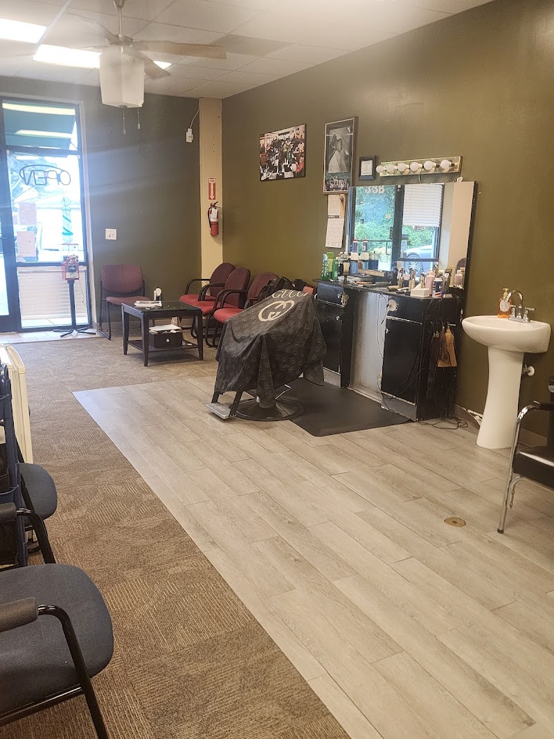 Royal Cuts Barber & Beauty